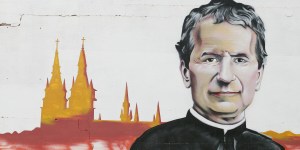 Św. Jan Bosko siada za stołem, a tam podają olbrzymi tort… [anegdoty]