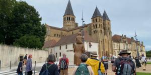 Z niszy na listy przebojów. O filmie „Sacré Cœur”