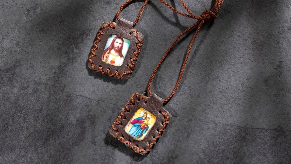 BROWN SCAPULAR