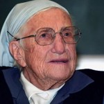 „Chciałam zostać prostytutką”. Siostra Emmanuelle: niezwykła zakonnica z trudnym życiorysem