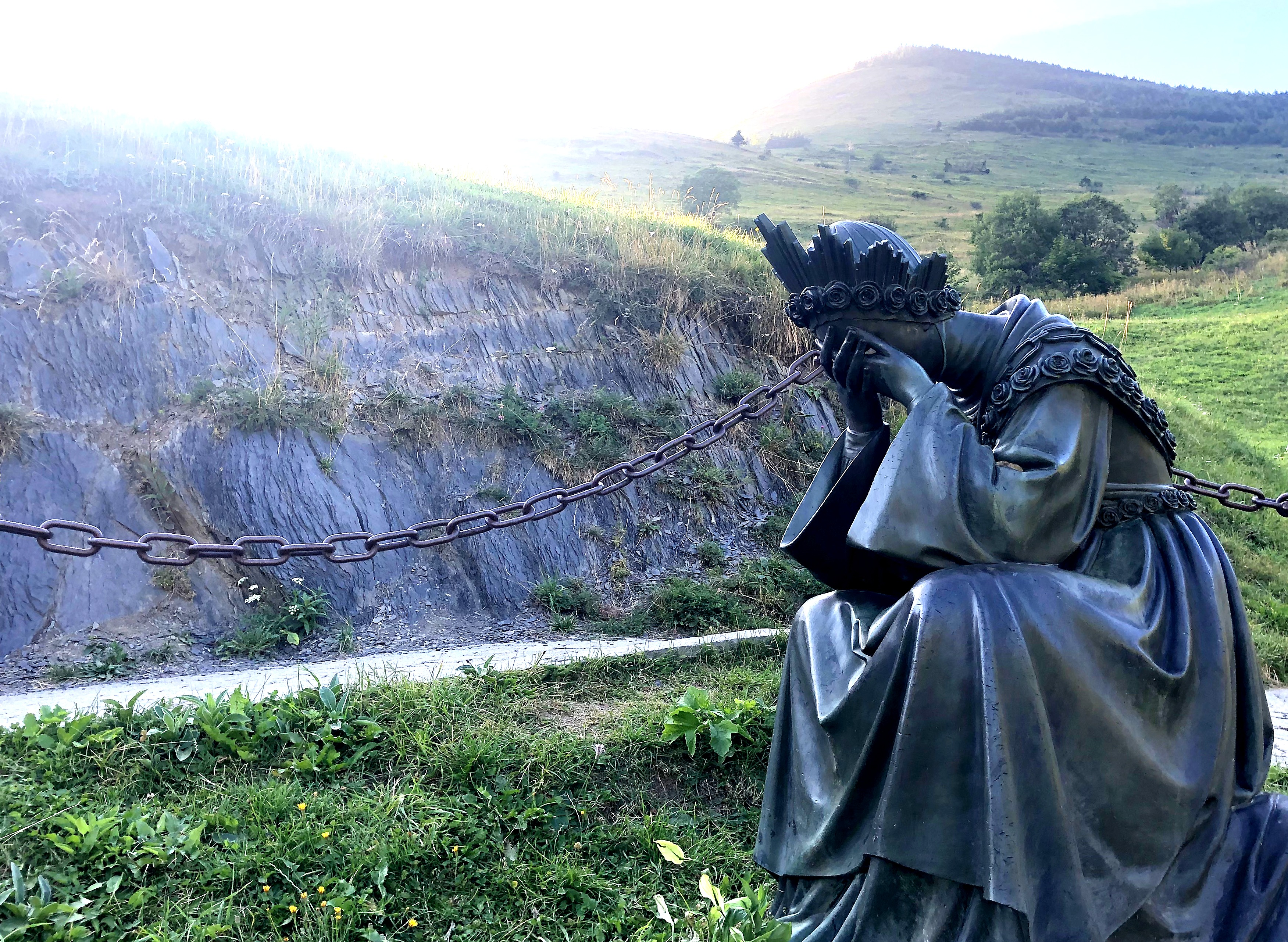 Mama płacze w La Salette. Objawienie, które nie jest „modne” i mamy z nim kłopot