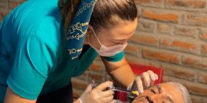 Ten dentysta leczy najbiedniejszych na świecie. „Szczęście to móc dać innym uśmiech”