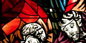 „Wszystko to płynęło z inspiracji religijnej”. Witraże Teresy Reklewskiej [galeria]