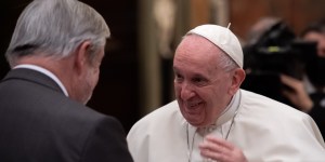 Aleteia na audiencji u Franciszka. „Trzeba zwalczać fake newsy, ale szanować ludzi” [zdjęcia]￼