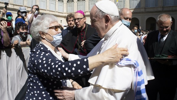 Lidia Maksymowicz z papieżem Franciszkiem