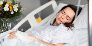 Moja żona doznała udaru. Dlaczego Bóg pozwala nam cierpieć?
