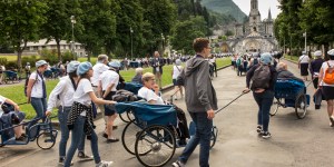 Wszystko, co trzeba wiedzieć o Lourdes i cudownych uzdrowieniach