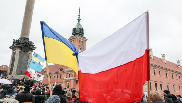 Flagi Ukrainy i Polski