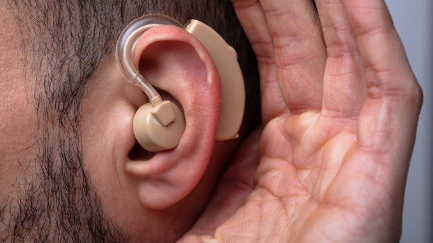 Głuchy mężczyzna