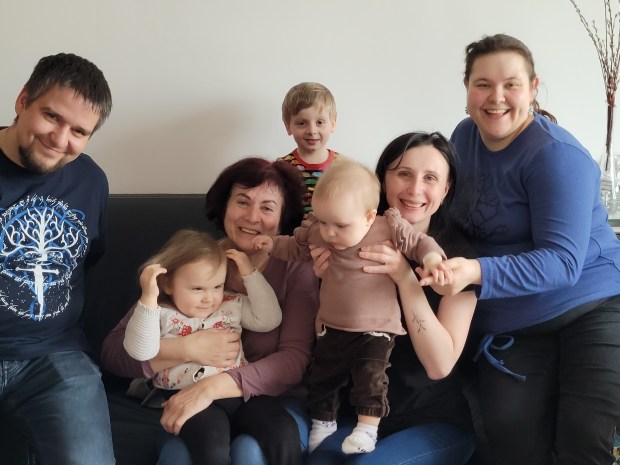 Rodzina Dzedzejów z gośćmi