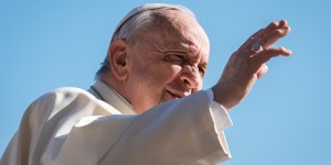 „Uważajcie na języki!”: papież podpowiada jak ułożyć relacje z teściową