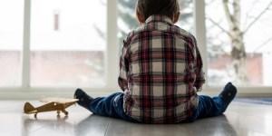 Pułapka „time-out”: jak nie wychować dziecka bezradnego wobec emocji