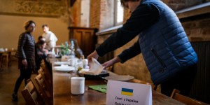 Kard. Dolan z USA: Boże, ocal Ukrainę! Błogosław Polskę, która jej pomaga!