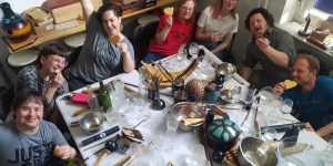 Co można zagrać na kieliszkach czy suszarce na sztućce? Posłuchaj Remont Pomp! Niepełnosprawni intelektualnie muzycy wymiatają