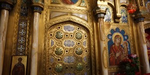 Rumuński Wawel? Tu spoczywają pierwsi królowie Rumunii. Poznaj Curtea de Arges! [zdjęcia]