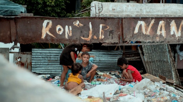 Slumsy w stolicy Filipin - Manili