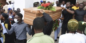 Kościół w Nigerii otrząsa się po ataku. &#8222;W tej chwili nie można mówić o bezpieczeństwie w kraju&#8221;