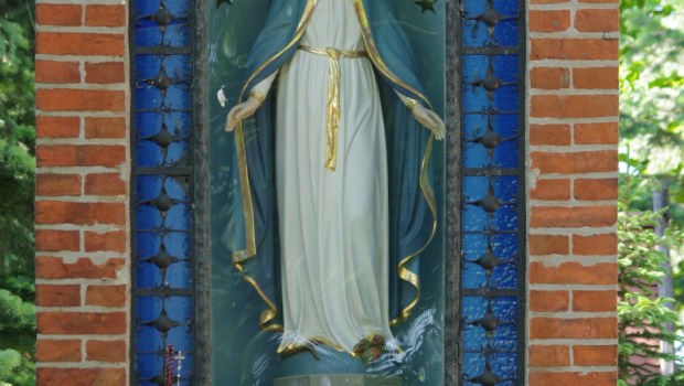 kapliczka w miejscu objawień w Gietrzwałdzie