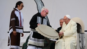 Pope-Francis-meets-Inuit-drum-dancers-at-Nakasuk-Elementary-School-Square-in-Iqaluit-AFP