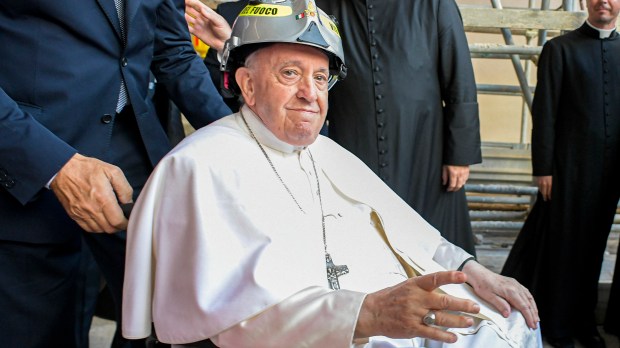 Pope-Francis-at-the-Duomo-cathedral-in-LAquila-AFP