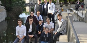 Mama, tata i 9 synów! Razem pomagają innym wielodzietnym