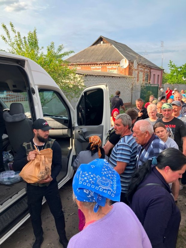 ks. Wiaczesław Bystrycki niesie pomoc na Ukrainie
