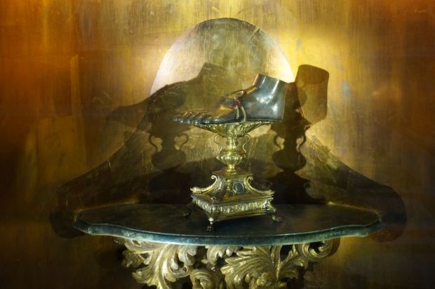 relikwie stopy świętej Marii Magdaleny w Rzymie