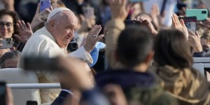 Franciszek: Powróćmy do Eucharystii, do smaku chleba
