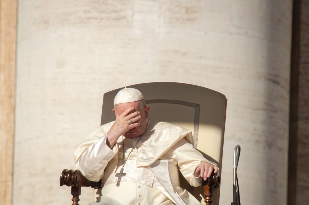 Pope-Francis-general-audience-Antoine-Mekry-ALETEIA