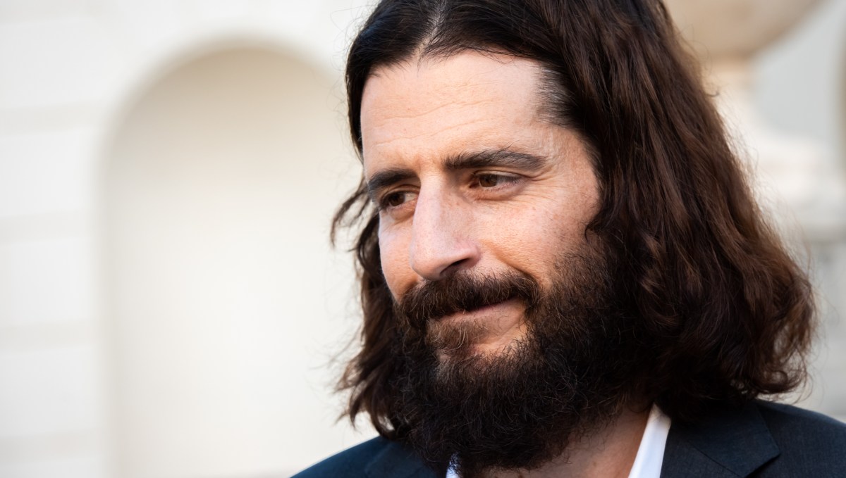 The-American-actor-Jonathan-Roumie-during-Vitae-Foundation-Summit-Antoine-Mekary-ALETEIA