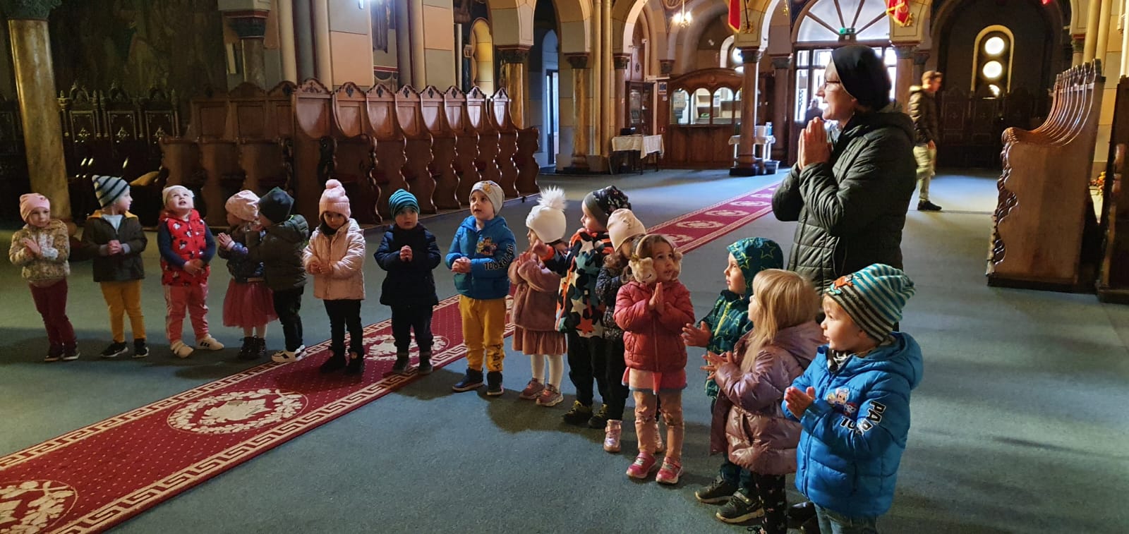 [GALERIA] Chiny, Mozambik, Ukraina… Dziecięcy różaniec o pokój połączył świat