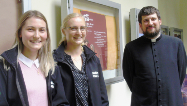 Członkowie Duszpasterstwa Akademickiego św. Anny w Krakowie