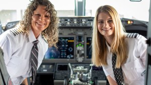 Matka i córka razem pilotują samolot