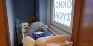 Trzymiesięczne dziecko w bydgoskim oknie życia. „Zaczyna się dla niego nowy etap”