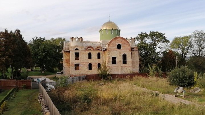 Siostry Wcielonego Słowa budują świątynię w Bursztynie na Ukrainie