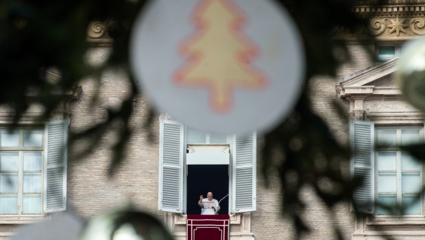 papież Franciszek mówił o przebaczeniu podczas modlitwy Anioł Pański w Watykanie