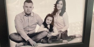 Żona 34-latka z Alzheimerem: „Bóg pomaga mi znosić codzienne trudności”