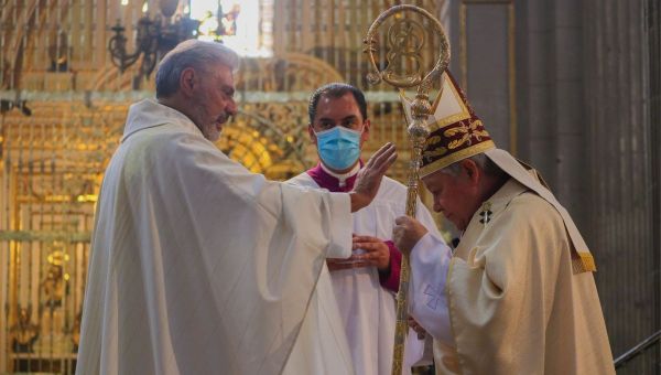 Mexique ordination père Carlo