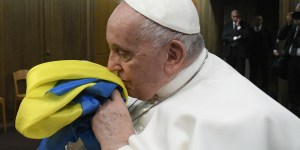 Franciszek: „Chcę pojechać do Kijowa, ale pod warunkiem, że pojadę też do Moskwy”