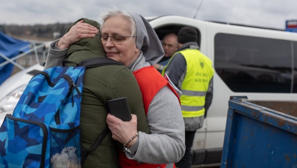 Zakonnice pomagające uchodźcom na Ukrainie