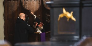 Za które grzechy ksiądz nie może udzielić rozgrzeszenia? Rozmowa z ks. dr. Markiem Dziewieckim