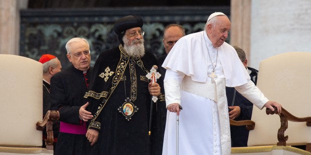 Papież Franciszek i patriarcha koptyjski Tawardos II