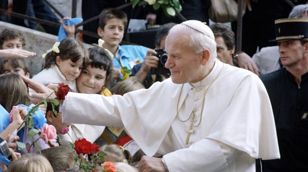 Papież Jan Paweł II w Ars podczas pielgrzymki do Francji (6 października 1986)