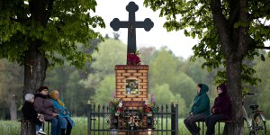 Pani „dusza”, majowe kapliczki i śpiew, który niósł się przez całą wioskę