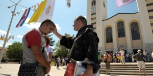 Medziugorje to „miejsce łaski”. Watykański wizytator opowiada o swojej misji