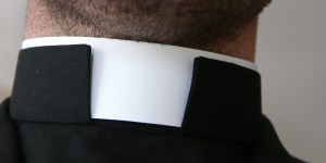 Diecezja poinformowała o oskarżeniu ks. Piotra Glasa. Prosi o modlitwę
