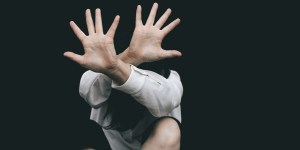 „Byliśmy też często naiwni w postępowaniu wobec sprawców tych przestępstw”. Komentarz abp Polaka