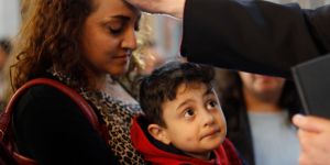 Ważna europejska instytucja kwestionuje wolność religijną? „Oddawanie czci Bogu nie jest przywilejem”