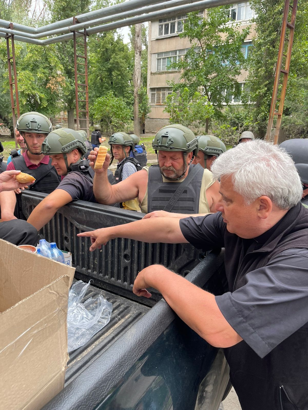 {"rendered":"[GALERIA] Kard. Krajewski po powrocie z Chersonia: Po\u015br\u00f3d ogromnej tragedii dzieje si\u0119 wiele dobra"}