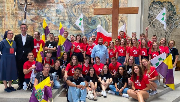 Grupa młodzieży z parafii w Głogówku spędziła Dni w Diecezjach w miejscowości Vila Flor